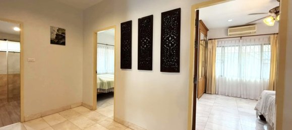 4 bedrooms House in Pattaya, Thailand No. 26716 47