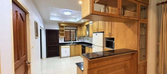 4 bedrooms House in Pattaya, Thailand No. 26716 18