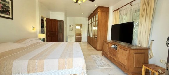 4 bedrooms House in Pattaya, Thailand No. 26716 37