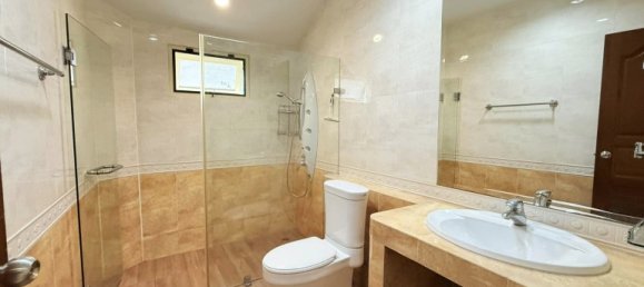 4 bedrooms House in Pattaya, Thailand No. 26716 48