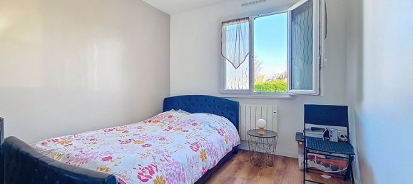 Casa de 3 dormitorios en Montsoult, France No. 111772 5