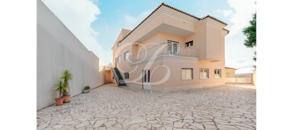 4 bedrooms Villa in Sintra, Portugal No. 116691 2