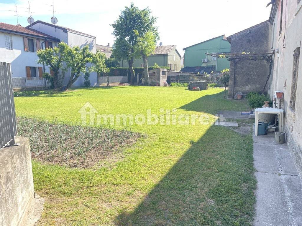 4 bedrooms House in Bovolone, Italy No. 88279