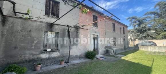 4 bedrooms House in Bovolone, Italy No. 88279 7