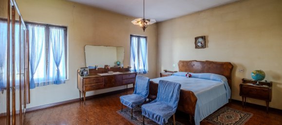 Дом с 3 спальнями в Кастильоне делле Стивьере, Италия № 151831 27