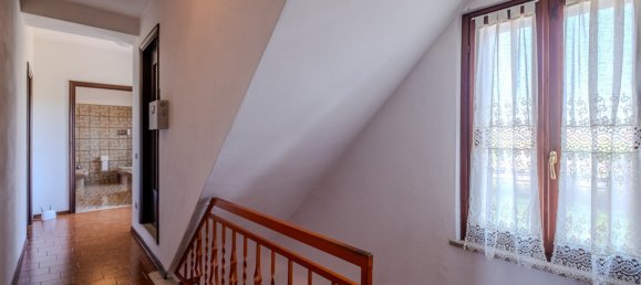 Дом с 3 спальнями в Кастильоне делле Стивьере, Италия № 151831 21