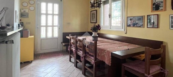 4 bedrooms Villa in Molinella, Italy No. 354478 9