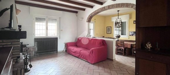 4 bedrooms Villa in Molinella, Italy No. 354478 5