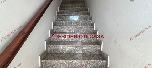 4غرفة منزل ذو طابقين في Ispra, Italy رقم 218886 22