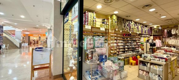 1-Zimmer Gewerbliche Immobilie in Rovato, Italy, Nr. 272749 11