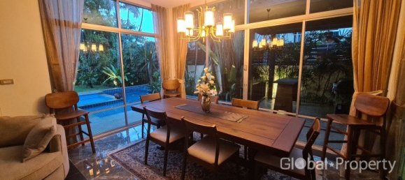 4 bedrooms House for sale in Pattaya, Chonburi, Eastern Thailand, Thailand № 170983 27