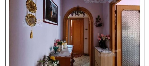 3 rooms Apartment in Rome, Italy No. 200862 3