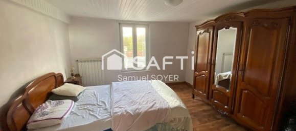 Casa de 4 dormitorios en Tergnier, France No. 65392 9