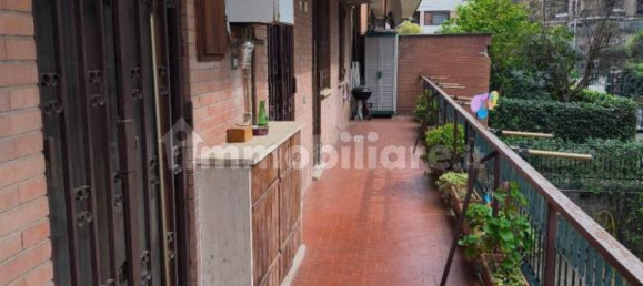 2 bedrooms Apartment in Rome, Italy No. 250922 18