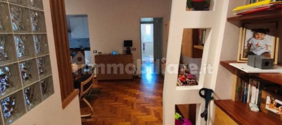 2 bedrooms Apartment in Rome, Italy No. 250922 2