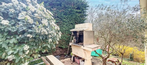 3 bedrooms House in Chasse-sur-Rhone, France No. 275732 2