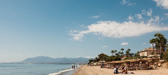 Casa de 4 dormitorios en Marbella, Spain No. 180793 38