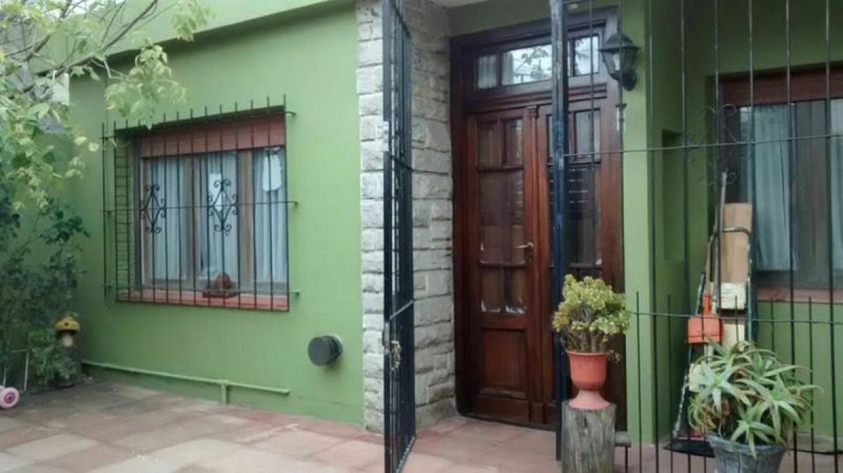 2 bedrooms House in Mar del Plata, Argentina No. 100167