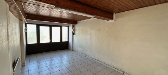 4 bedrooms House in Ussel, France No. 113246 4