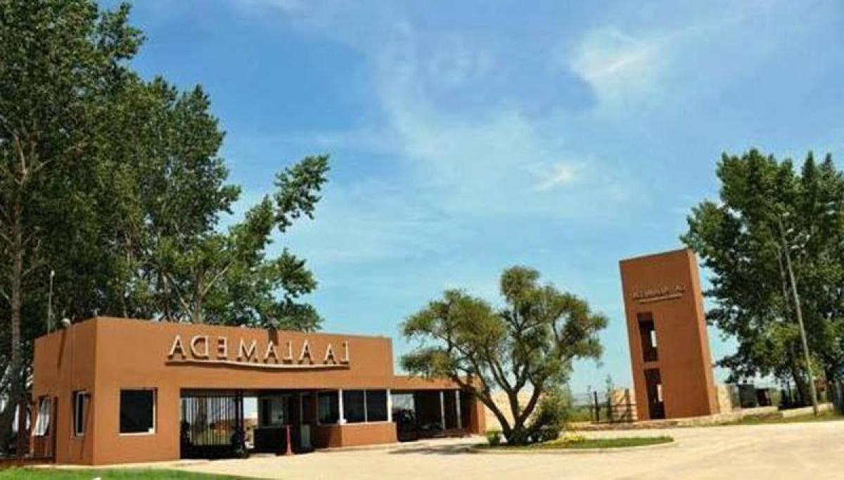  Land in Ezeiza, Argentina No. 120445