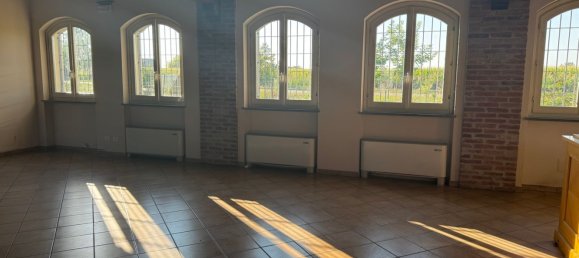 Propriété commerciale à Livraga, Italy 400m² No. 364596 2