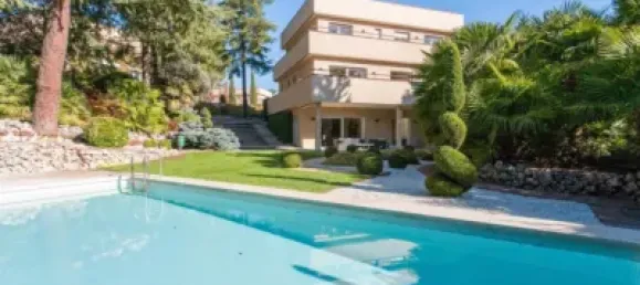 6 غرف نوم منزل في Madrid, Spain رقم 19721 2