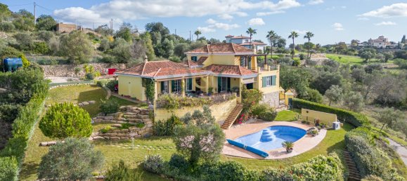 4 bedrooms Villa in Loule, Portugal No. 97718 17
