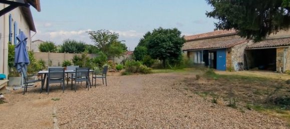 4 Schlafzimmer Haus in Deux-Sevres, France, Nr. 305718 13
