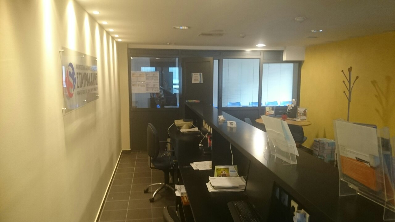 Terra em Athens, Greece 200 m² N.º 6132