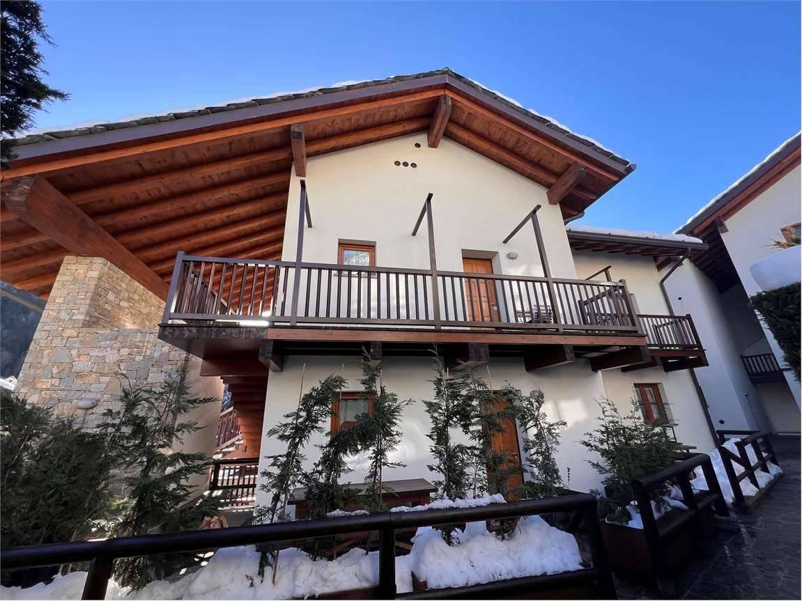 2 rooms Apartment in Pre Saint Didier, Italy No. 70625