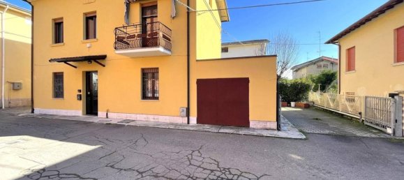 4 rooms Villa in Soliera, Italy No. 144905 9