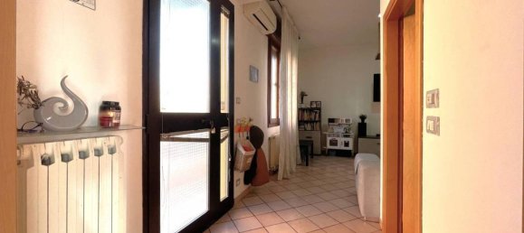 4 rooms Villa in Soliera, Italy No. 144905 15