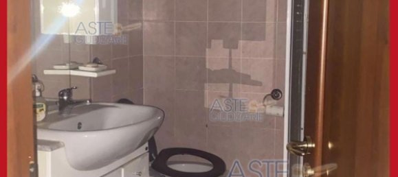 5 bedrooms Apartment in Rome, Italy No. 330793 5