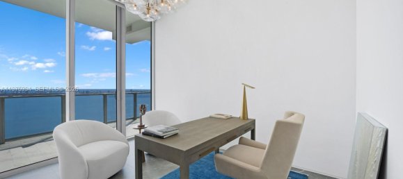 4 dormitorios propiedad comercial en venta en Miami, Miami-Dade, Florida, USA № 615204 11