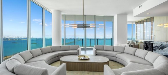 4 dormitorios propiedad comercial en venta en Miami, Miami-Dade, Florida, USA № 615204 21