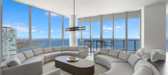 4 dormitorios propiedad comercial en venta en Miami, Miami-Dade, Florida, USA № 615204 25