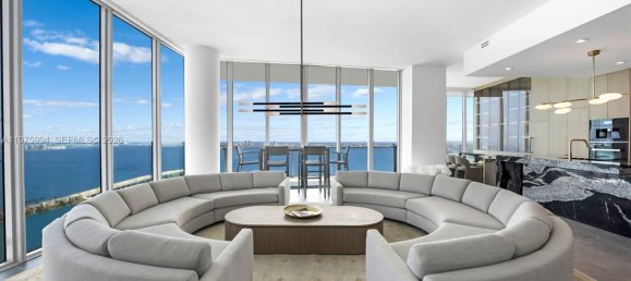 4 dormitorios propiedad comercial en venta en Miami, Miami-Dade, Florida, USA № 615204 26