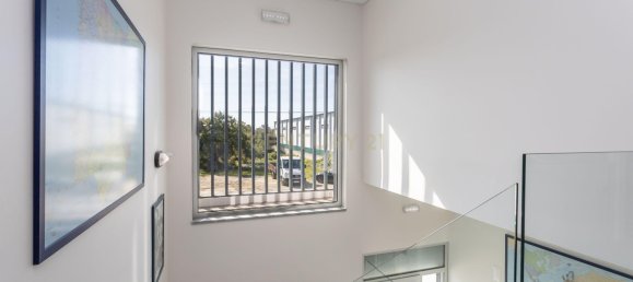 599m² Warehouse in Seixal, Portugal No. 98998 13