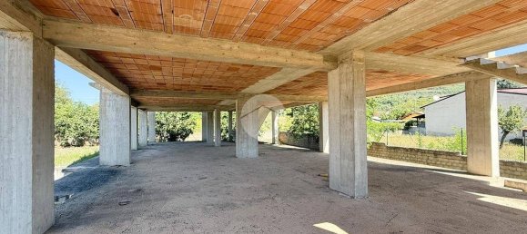 6 غرف نوم فيلا في Avezzano, Italy رقم 348522 5