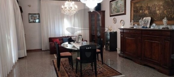8 غرف نوم فيلا في Carrara, Italy رقم 325383 16