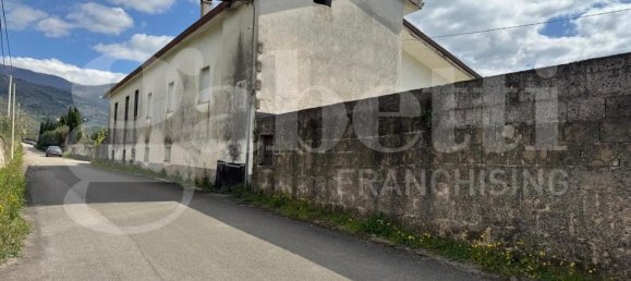 11 rooms House in Piedimonte Matese, Italy No. 63727 38