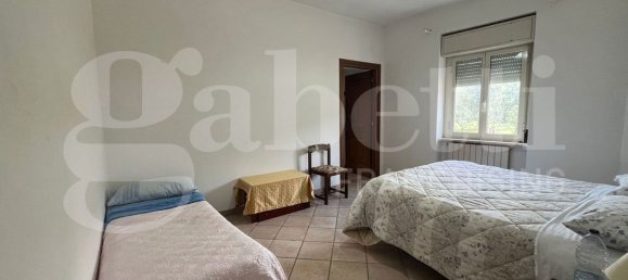 11 rooms House in Piedimonte Matese, Italy No. 63727 25