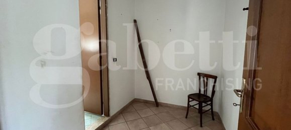 11 rooms House in Piedimonte Matese, Italy No. 63727 26