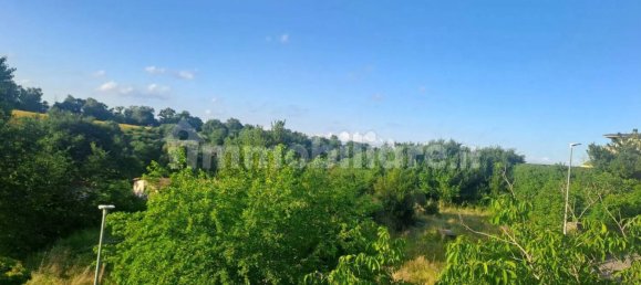 5 bedrooms Apartment in Rome, Italy No. 222408 3