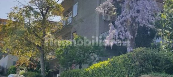 5 bedrooms Apartment in Rome, Italy No. 222408 8