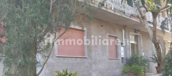 5 bedrooms Apartment in Rome, Italy No. 222408 9