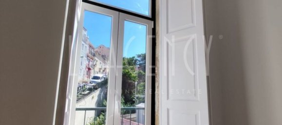 2 bedrooms Apartment in Lisbon, Portugal No. 186469 8