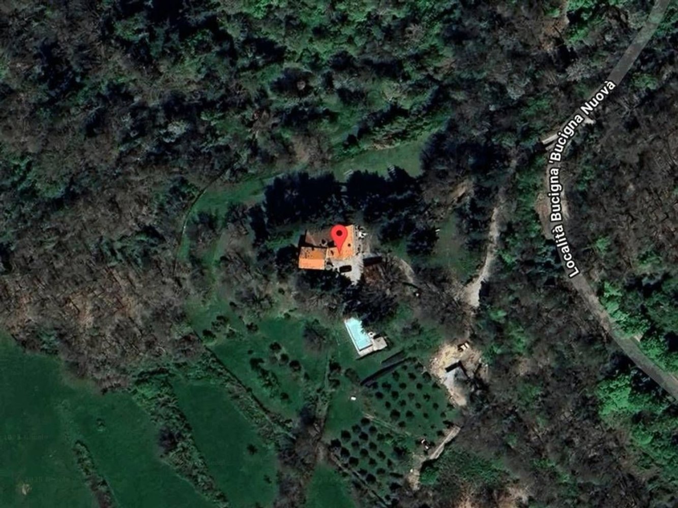 3 bedrooms Apartment in Londa, Italy No. 320863