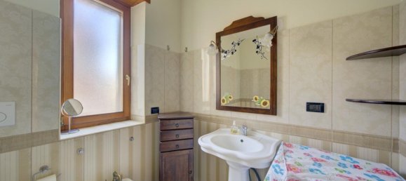 Квартира с 3 комнатами в Казелетте, Италия № 8622 36