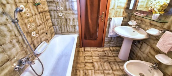 3 bedrooms Apartment in Senago, Italy No. 357885 17